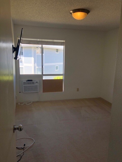 Building Photo - 94-209-209 Paioa Pl