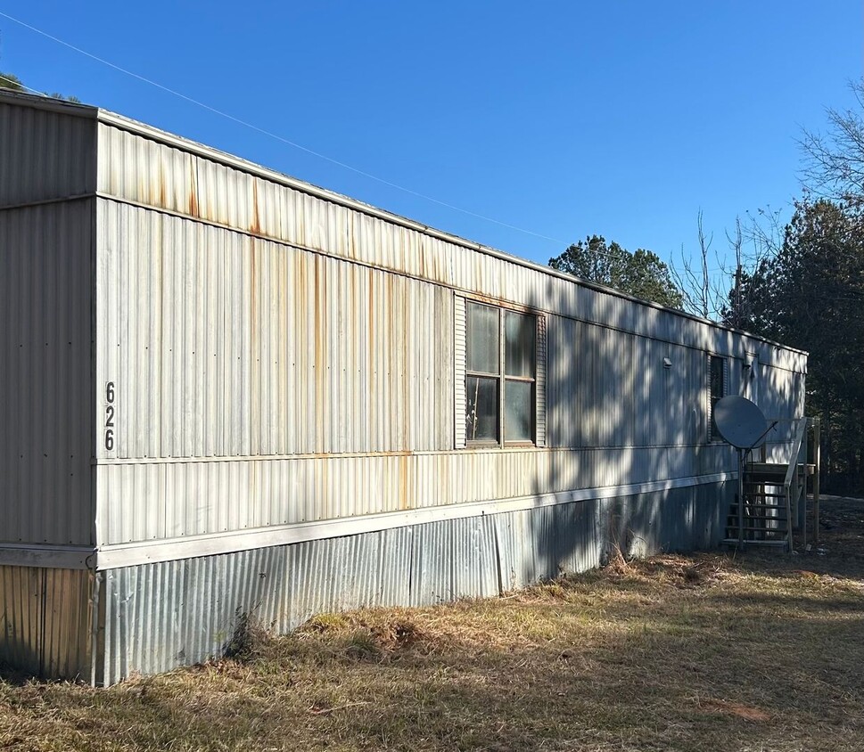 Primary Photo - Rent this 2 Bedroom 2 Baths in Aiken!