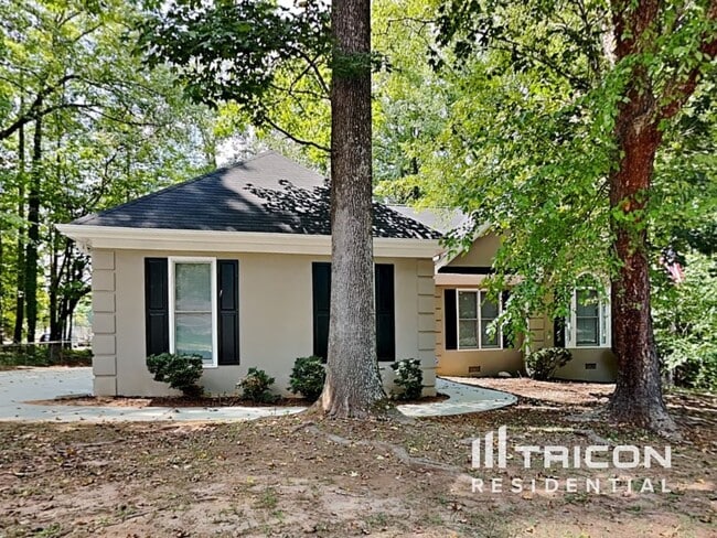 Building Photo - 40 Fair Ridge Ct