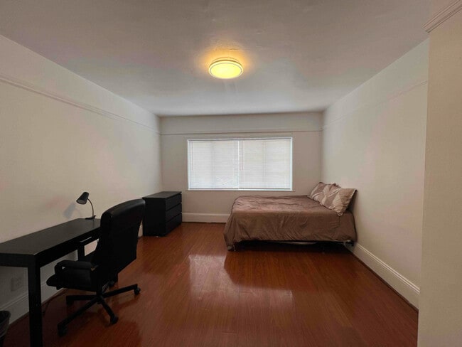 Foto del edificio - 185 Miriam St