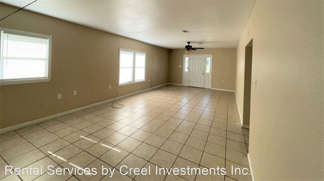 Building Photo - 3 br, 2 bath House - 923 Albany Street
