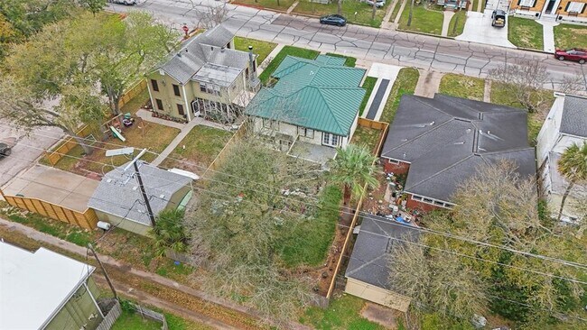 Building Photo - 4823 Avenue O