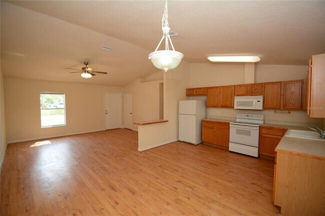 Foto del edificio - 53 Bud Field Dr