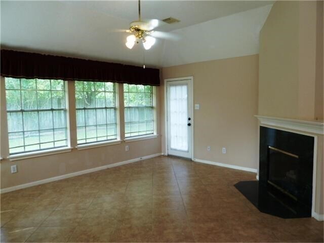 Building Photo - 4542 Springfield Lakes St