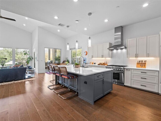 Foto del edificio - 1006 Meriden Ln