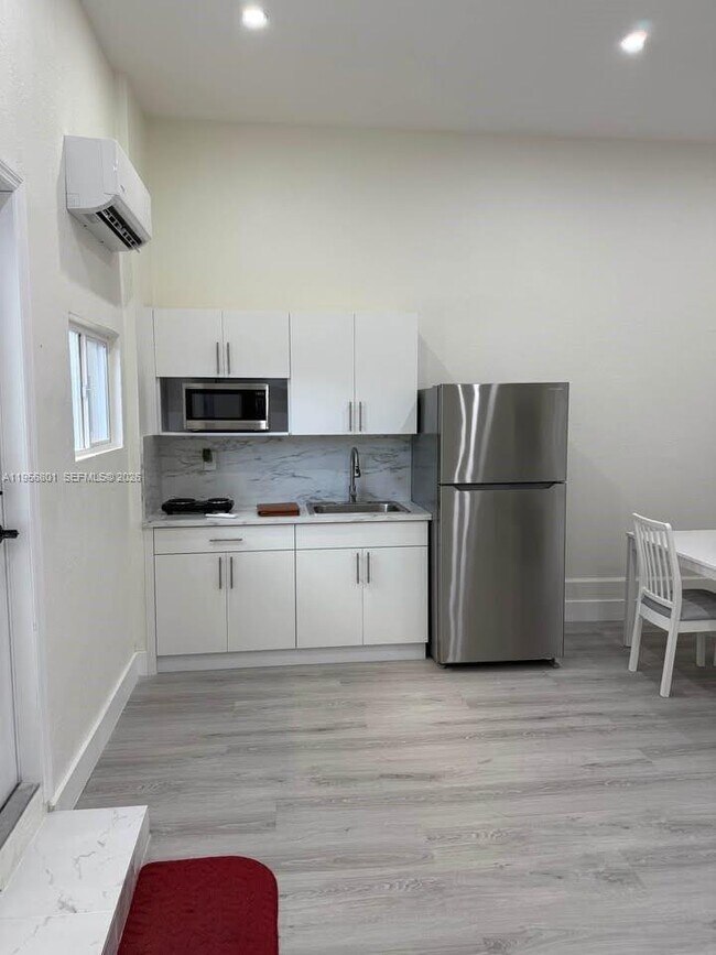 Foto del edificio - 16164 SW 143rd Ln