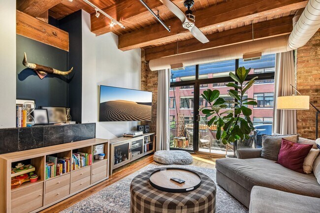 Foto del edificio - 520 W Huron St