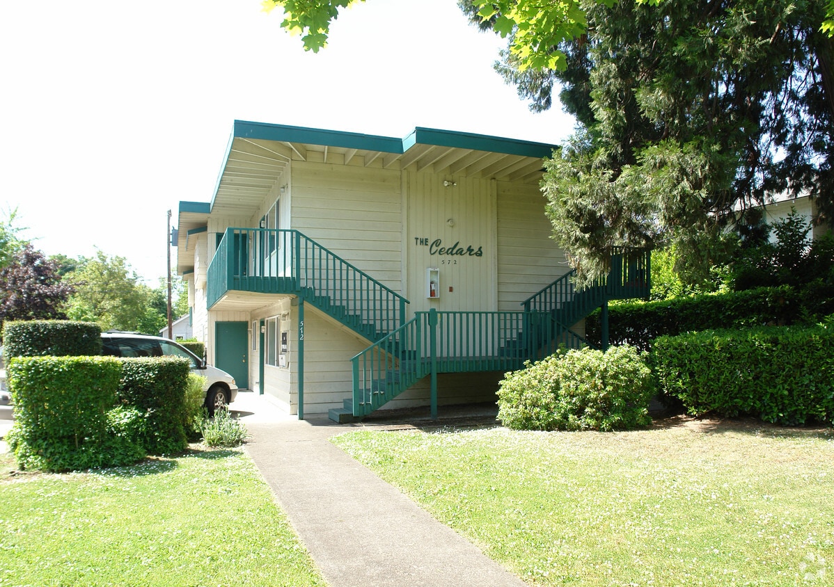 Building Photo - The Cedars