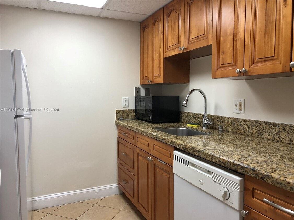 14301 N Kendall Dr Unit 309B, Miami, FL 33186 Condo for Rent in Miami
