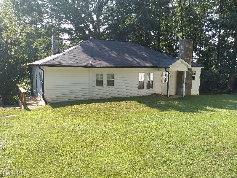 Foto principal - 3 br, 1 bath House - 1412 Walt Arney Rd