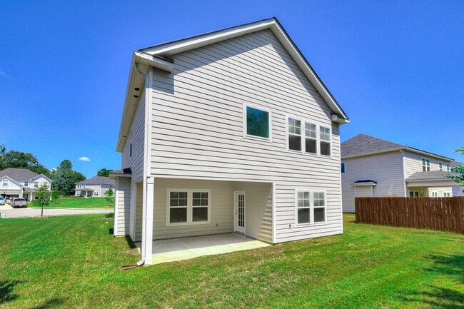 Building Photo - Beautifully maintained 4 / 2.5 home in Joh...