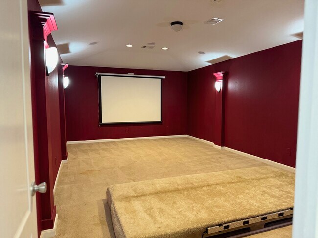 Building Photo - 3403 Braddock Ln