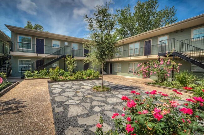 Foto del edificio - 214 W 17th St