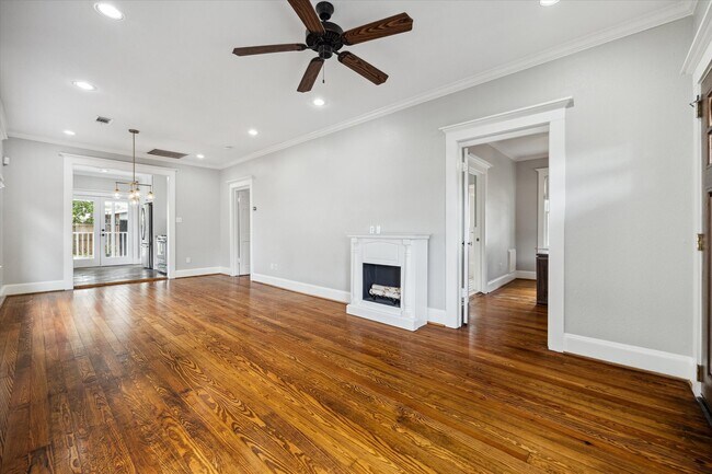 Building Photo - 513 Northwood St