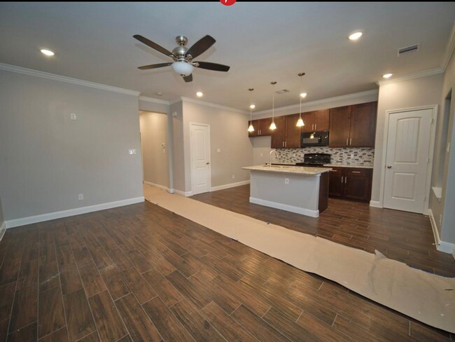 Cocina - 4822 Falls St
