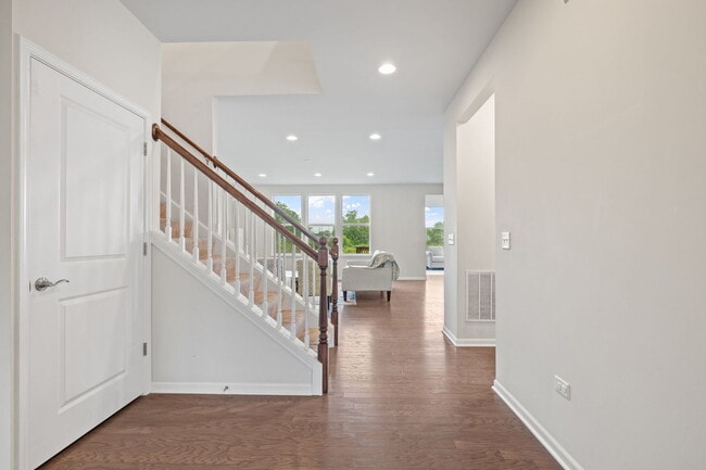 Building Photo - 1523 Bayou Path Dr