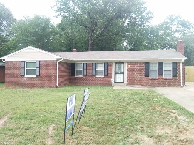 Building Photo - 3664 Elm Park Rd