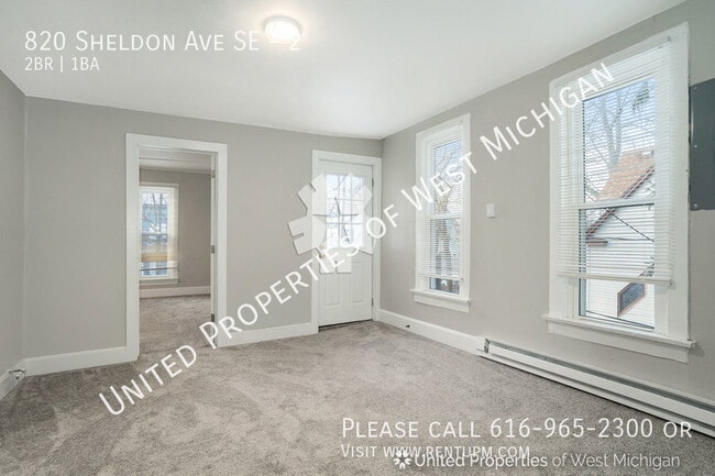 Foto del edificio - 820 Sheldon Ave SE