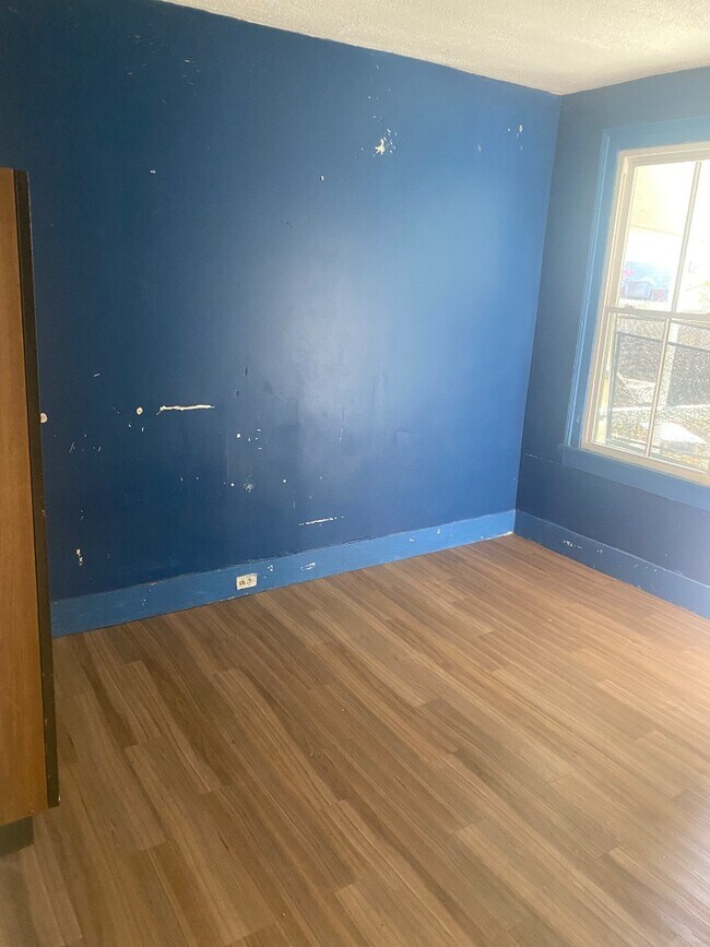Foto del edificio - 1327 Ruffner Pl