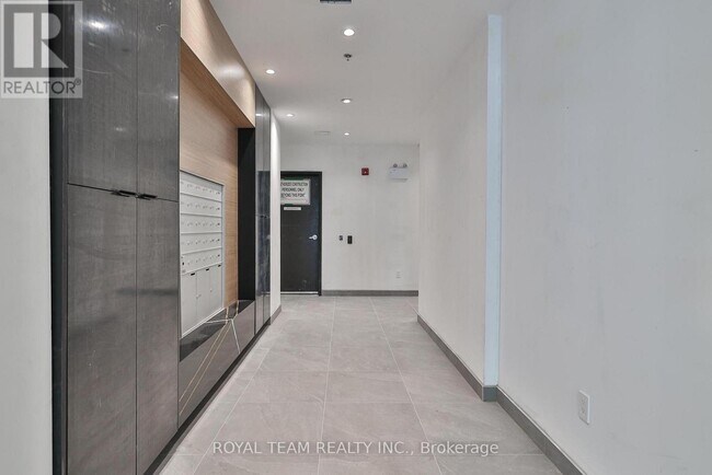 Photo du bâtiment - 722-722 Marlee Ave