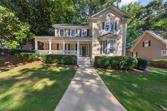 Building Photo - 113 7 Oaks Way