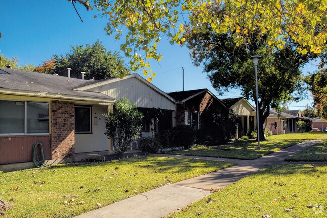 Pleasant Village Apartments Houston Tx Home Texas Houston Pleasant Village Primary Photo