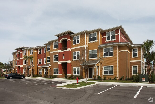 Building Photo - Colonial Lakes Apartments, Ltd