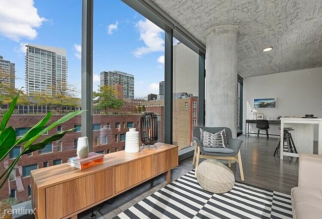 Foto del edificio - 1 br, 1 bath Condo - 701 South Dearborn St...