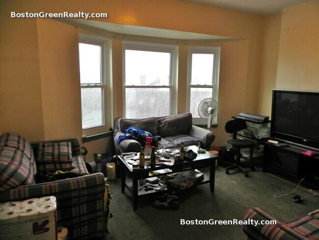 Foto del edificio - 1458 Tremont St