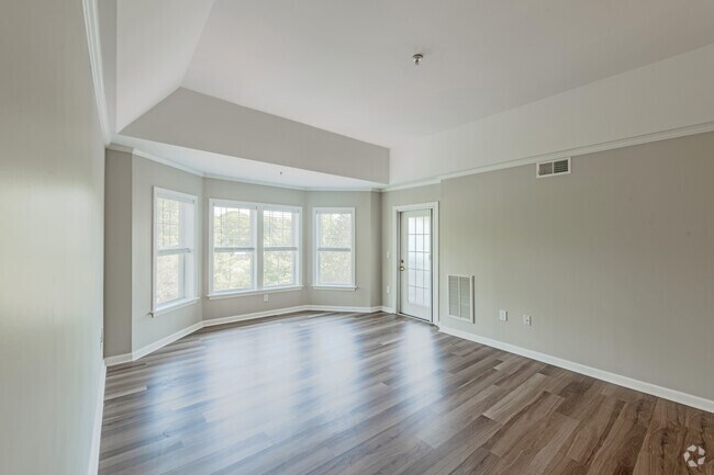 2HAB, 1BA - The Elmstead