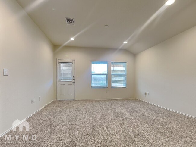Building Photo - 14926 Talus Rd