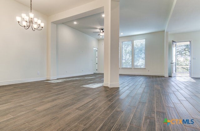 Building Photo - 593 Vale Ct