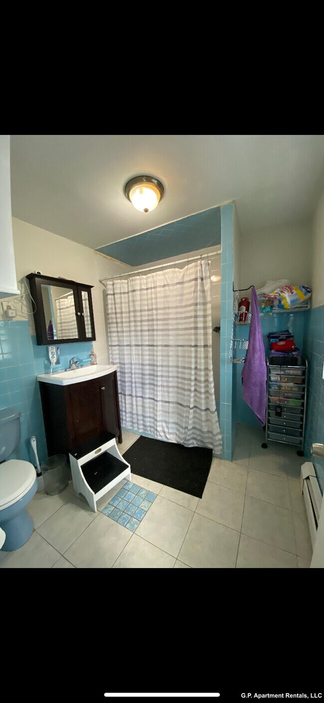 Building Photo - 195 Main St