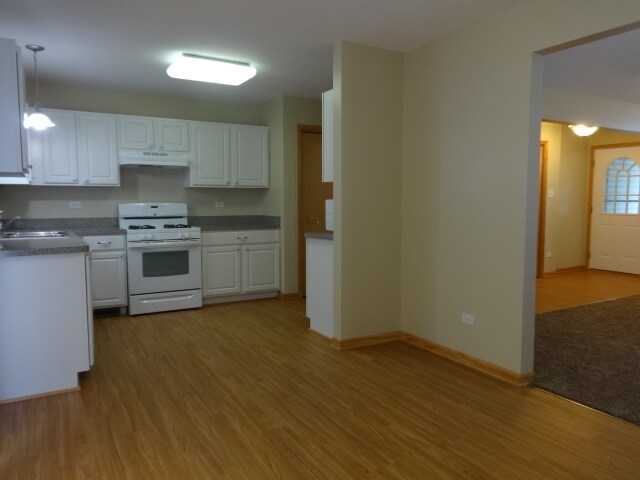 Foto del edificio - 5154 W Park Ln