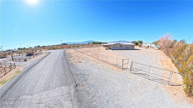 Foto del edificio - 1270 Landmark Ave