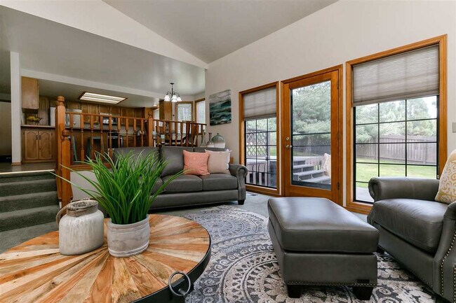 Foto del edificio - 3177 E Stone Point Dr