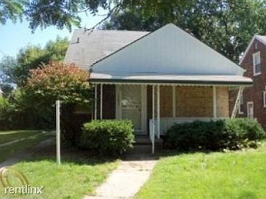 Foto del edificio - 17654 Greenview Ave