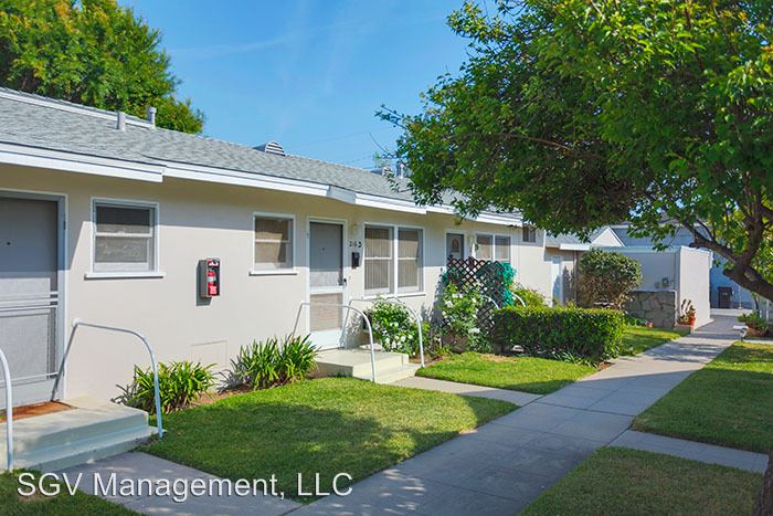 Primary Photo - 216-220 W Lime Ave
