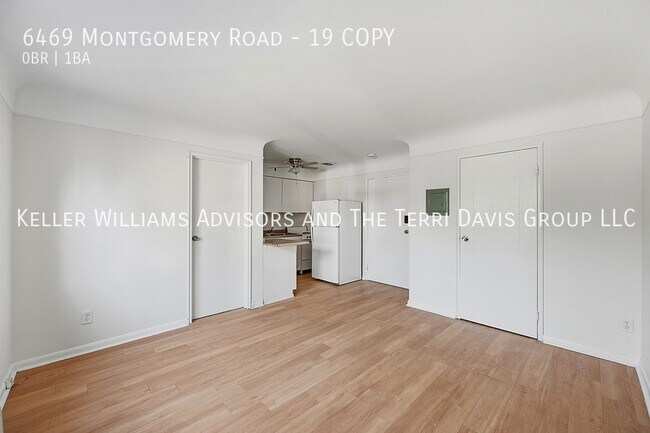 Foto del edificio - 6469 Montgomery Rd