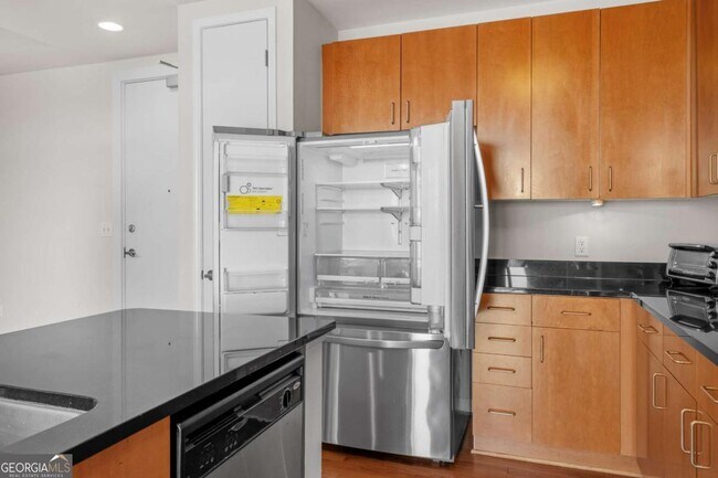 Foto del edificio - 711 Cosmopolitan Dr NE