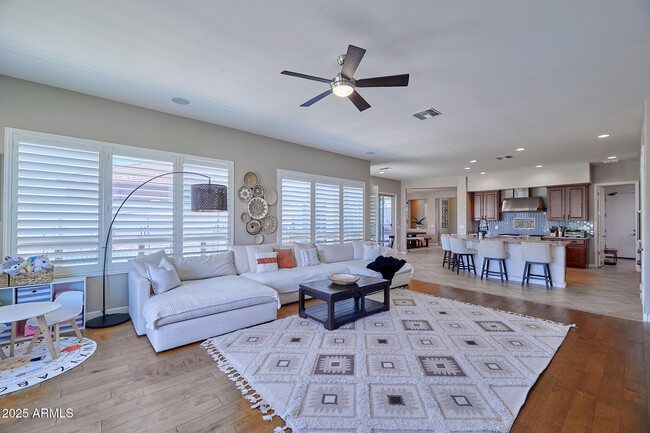 Building Photo - 6226 E Sienna Bouquet Pl