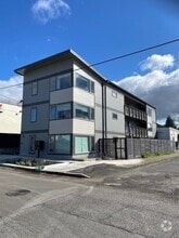 Building Photo - Steele Apartments