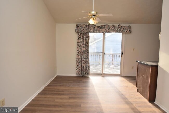 Building Photo - 3863 Beech Down Dr