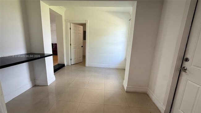 Foto del edificio - 8281 SW 28th St