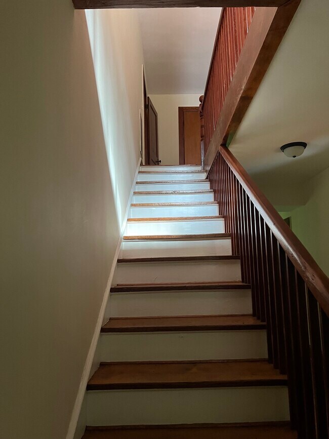 Foto del edificio - 337 Laurel Mills Rd