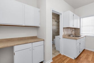 Building Photo - 2340 Eccles Ave