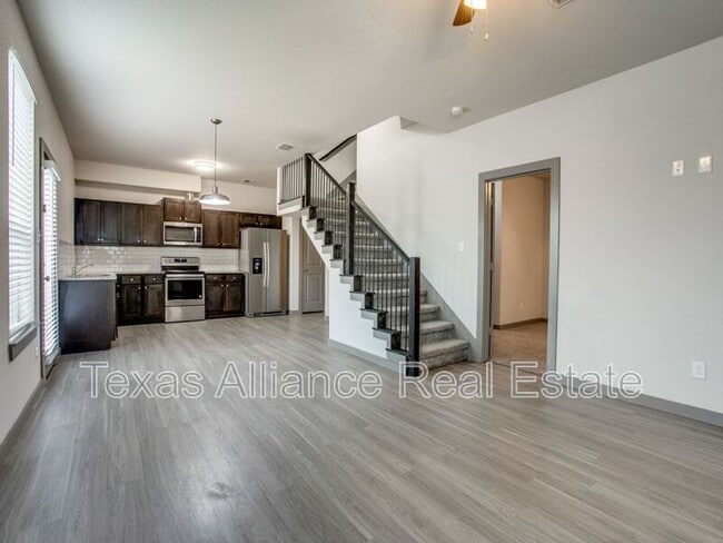 Photo - 10684 Tube Dr Apartment