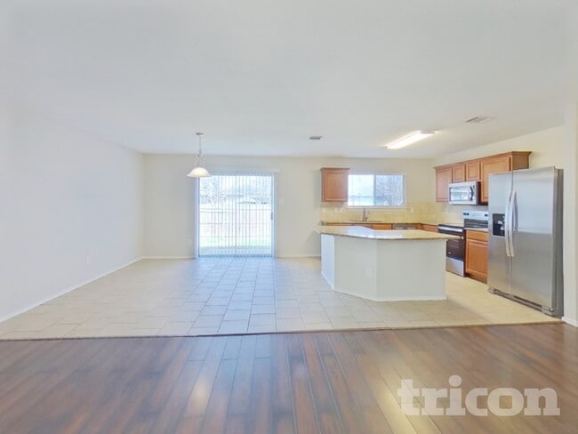 Building Photo - 4845 Leaf Hollow Dr