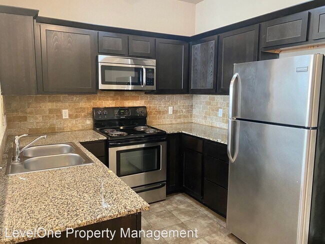 Building Photo - 3 br, 2 bath House - 11102 SW 5th Street