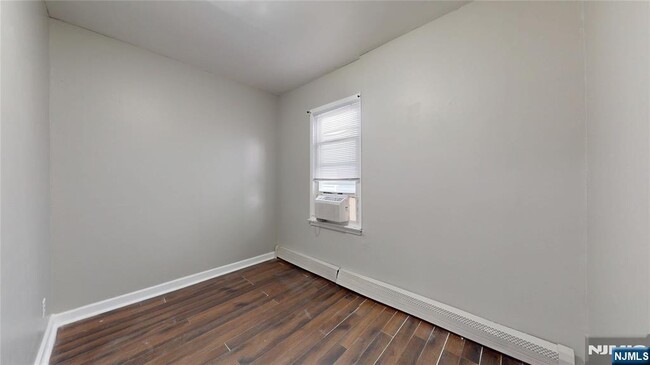 Foto del edificio - 277 2nd St